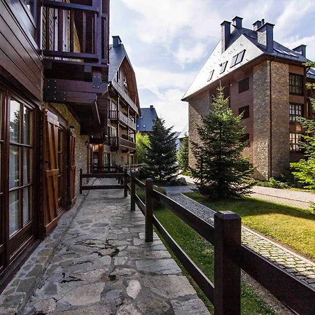Montoliu De Alma De Nieve Apartment